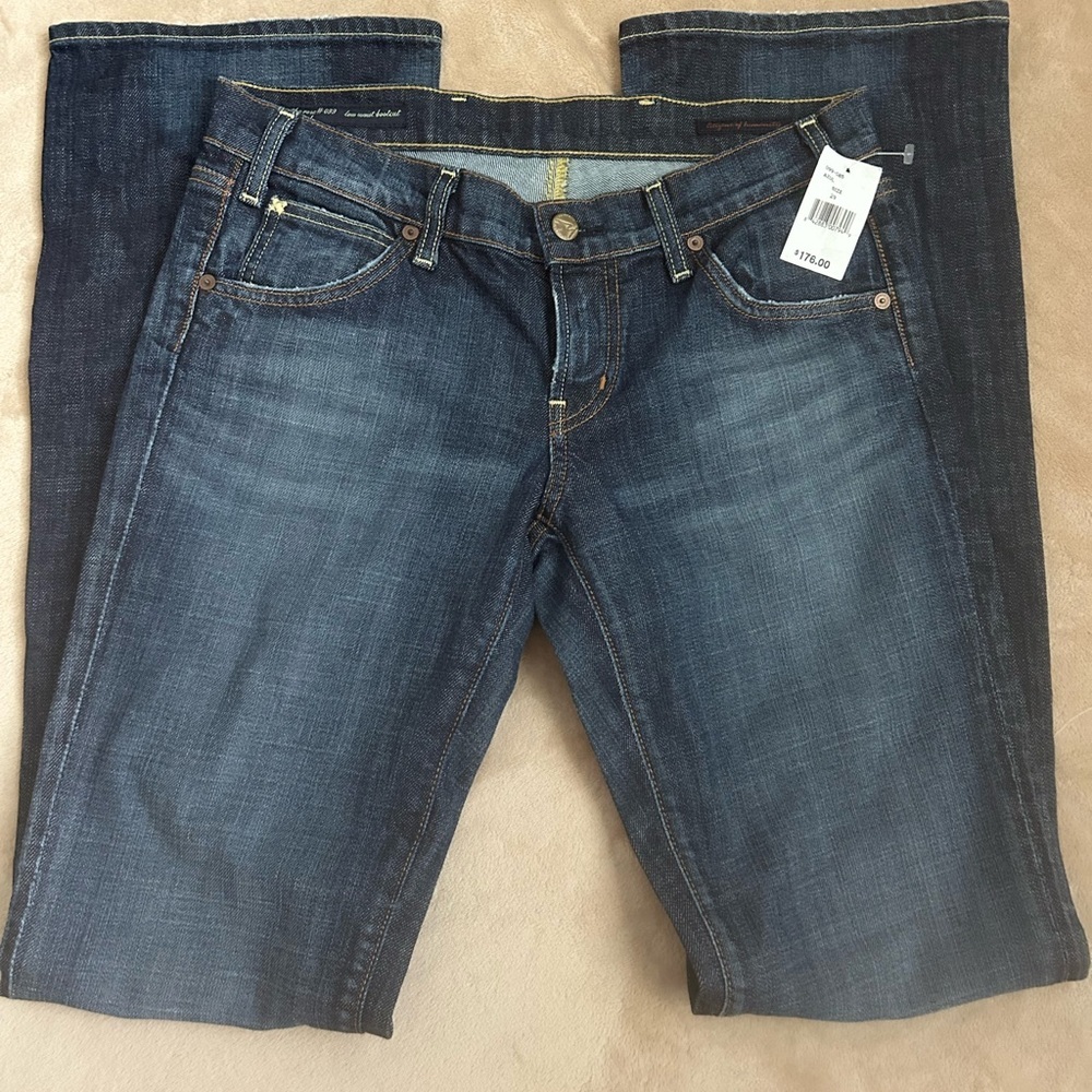 Citizens of Humanity the Rose #099 stretch low waist bootcut. Women’s